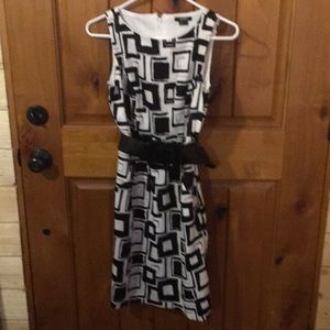 Size 5 Black and White Dress
